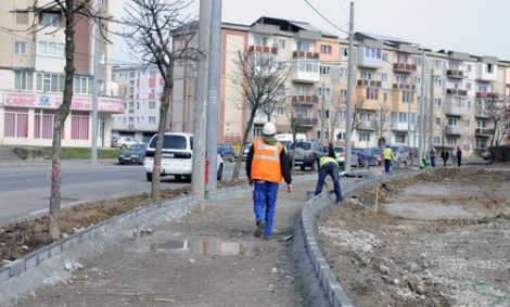 Totodată, edilul cere încorporarea unei piste pentru bicicliști și amenajarea locurilor de parcare.