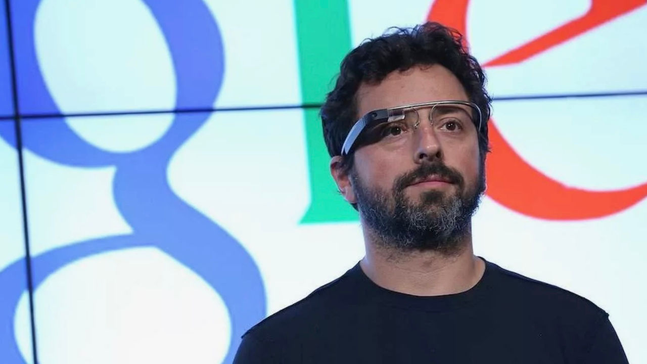 Cofondatorul Google recomandă amenințarea IA cu violența fizică pentru a o face să funcționeze mai bine.