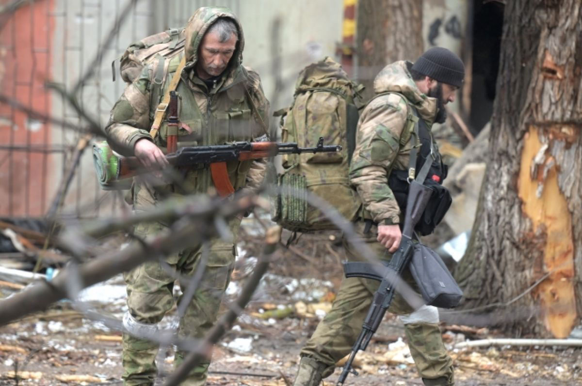 На заводе "Азовсталь" регулярно находят не сдавшихся в плен бойцов.