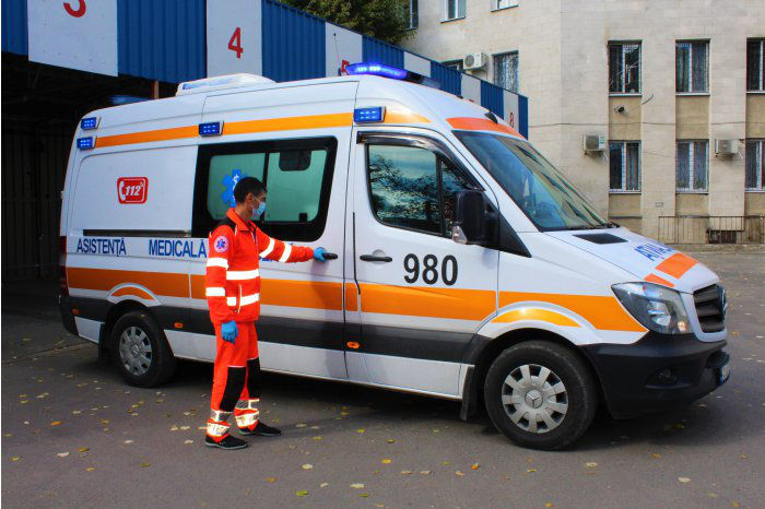 На прошлой неделе скорую помощь вызвали более 13 748 человек.