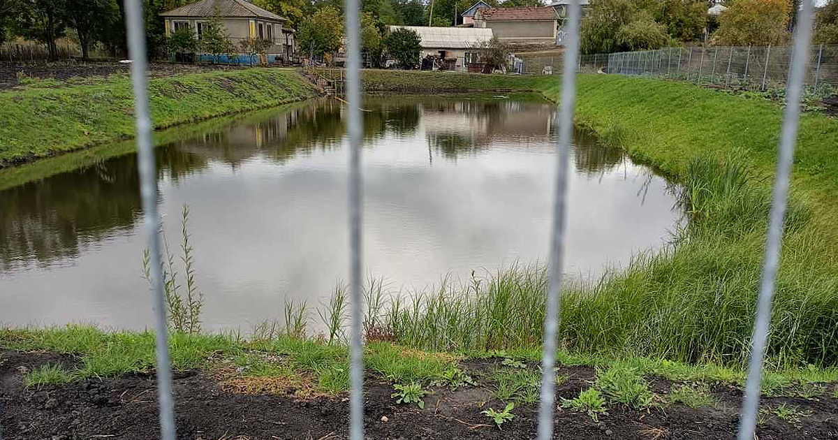 Un bazin construit ilegal pe un teren privat, descoperit la Soroca: Proprietarul, amendat.
