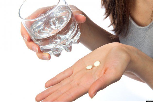 Persoanele care iau paracetamol mult timp, au un risc mai mare să dezvolte boli de inimă, gastrointestinale și de rinichi. Foto: observator.tv