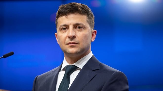 Зеленский прокомментировал митинги против "формулы Штайнмайера".