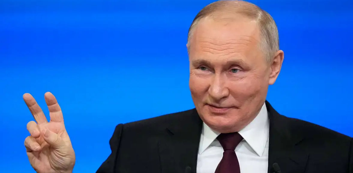 Президент России Владимир Путин идет на выборы "самовыдвиженцем". 