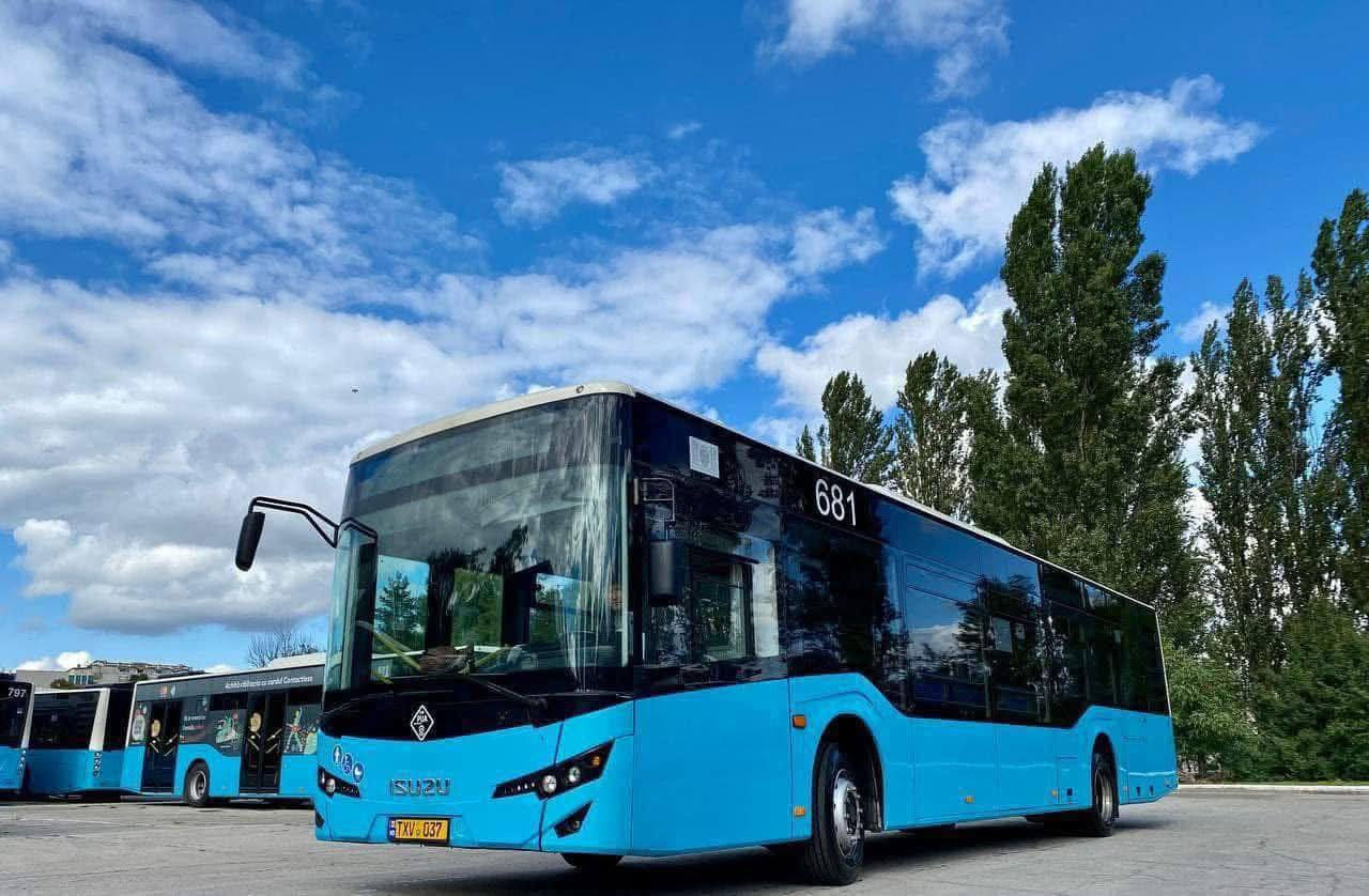 Traseul autobuzului nr. 4, modificat din cauza repetiției paradei de Ziua Independenței.