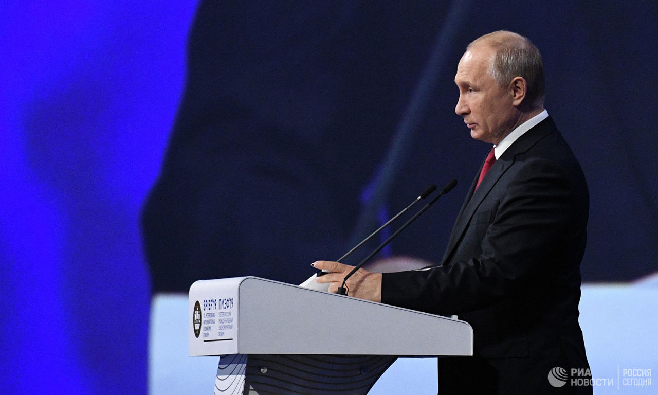 Путин объяснил формулу образования цен на газ.
