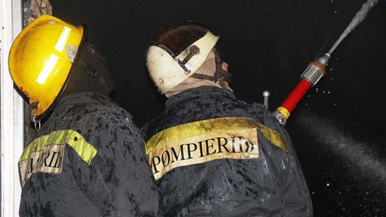 O țigară nestinsă a provocat un incendiu major într-o locuință din Tomai.