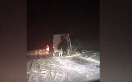 На молдавских трассах воруют противогололедный материал.