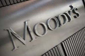 В ходе пересмотра Moodyʼs оценит степень влияния дальнейшего резкого падения цен на нефть.