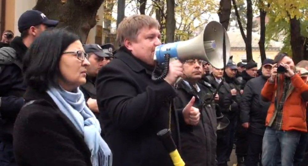 Сторонники "Нашей партии" проводят протест в среду в Кишиневе.