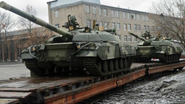 Тирекс планируется переделывать из старых советских танков Т-64 и Т-72.