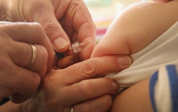 Эксперт: Люди с прививками от кори меньше болеют коронавирусом.
