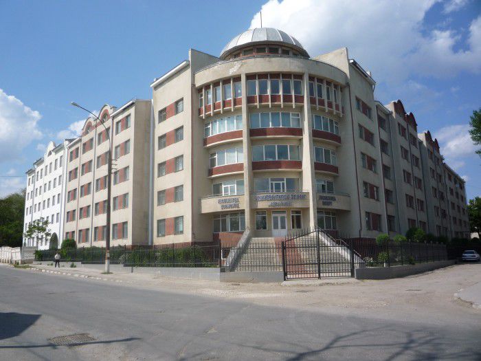 Mai multe percheziții au avut loc astăzi la Universitatea „Alecu Russo" din Bălţi. Foto: wikimedia.org