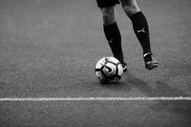 Victimă a caniculei: Fotbalist român prăbușit în timpul meciului
