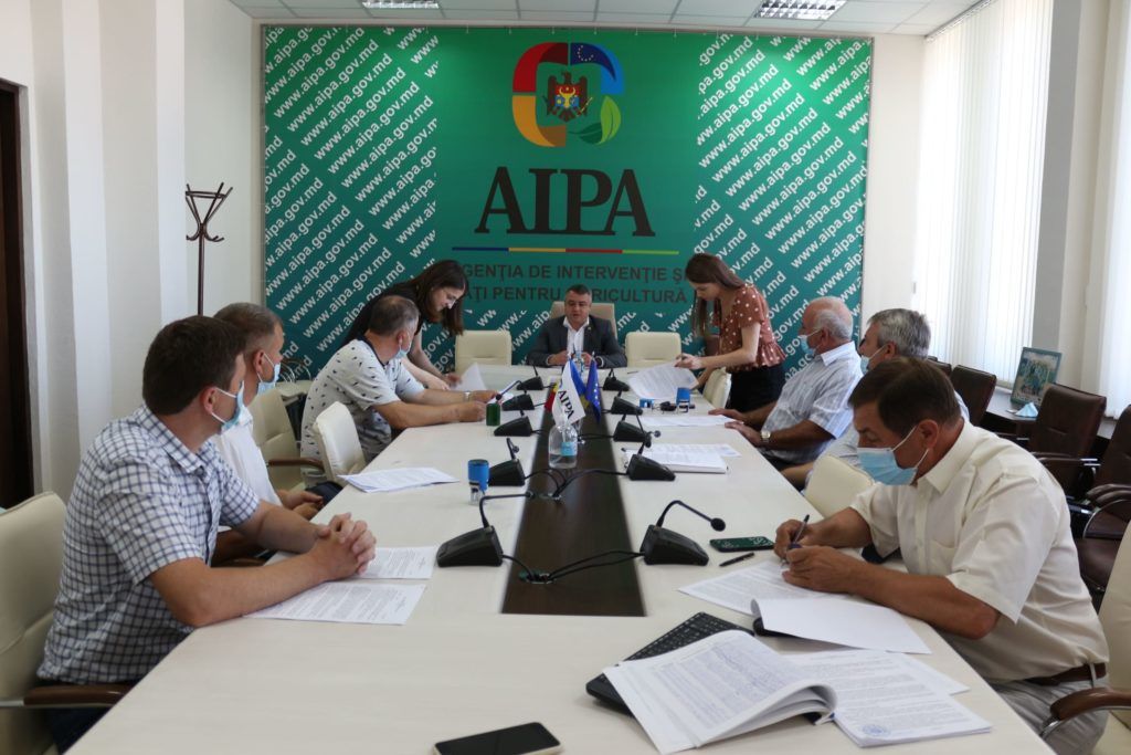 AIPA подписало контракты о финансировании на сумму 12,5 млн. леев для повышения уровня жизни и работы аграриев.