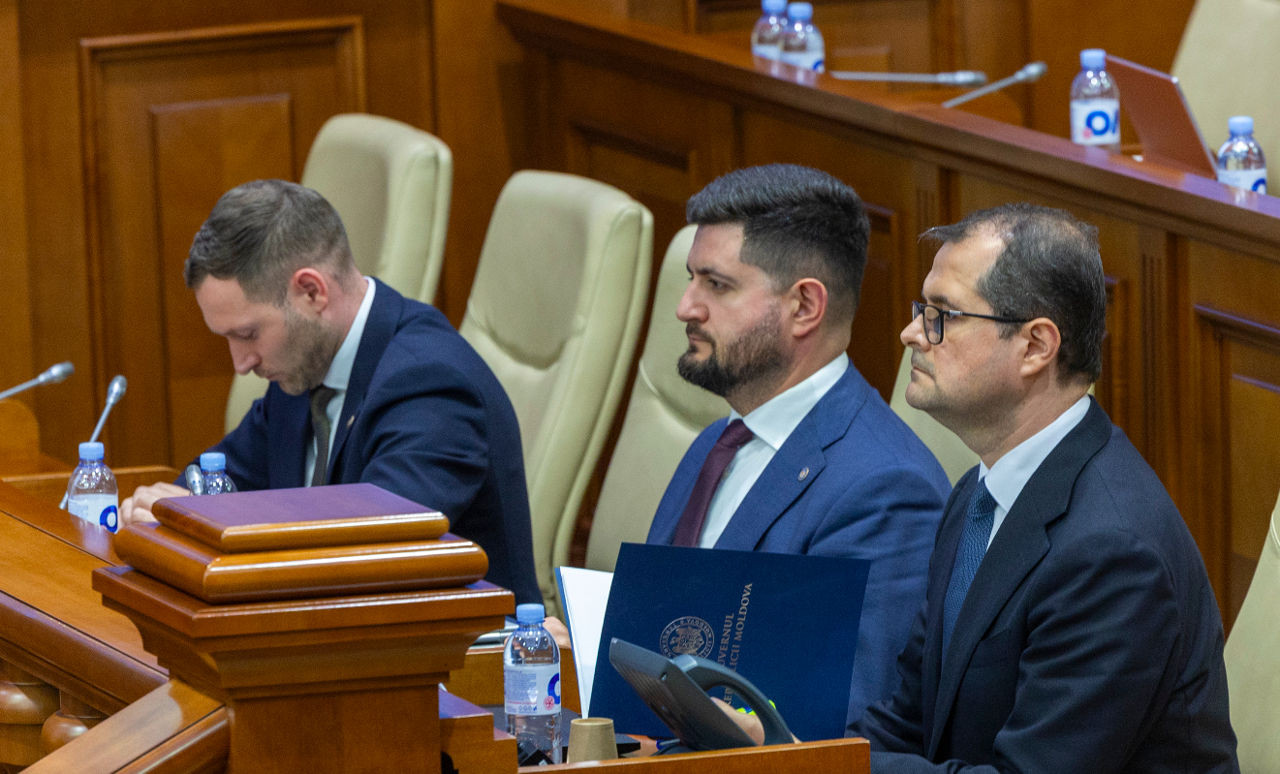 Парламент проголосовал за введение ЧП в энергетическом и гидрологическом секторах.