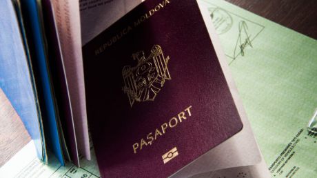 Motivul pentru care trei moldoveni au fost documentaţi de poliţiştii de frontieră. Foto: border.gov.md