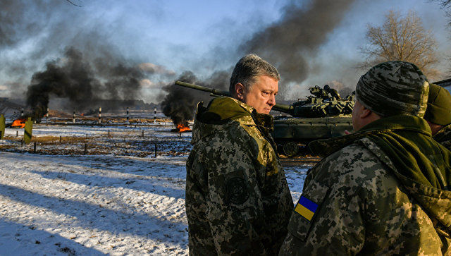 Порошенко заявил о планах России по захвату Бердянска и Мариуполя.