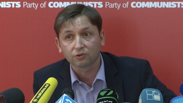 Deputatul comunist Artur Reşetnicov a postat un mesaj sugestiv pe una din reţelele de socializare. Foto: basarabia.md