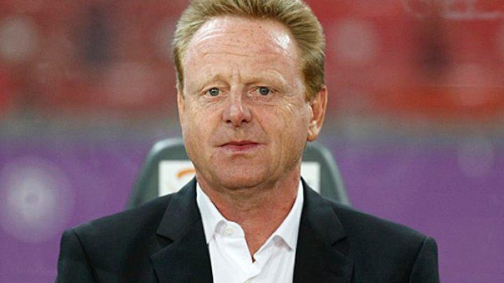 Președintele clubului FC Sion l-a bătut pe expertul TV Rolf Fringer. 