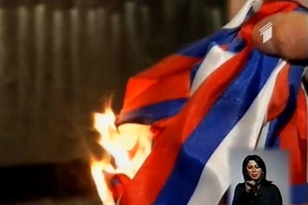 В Грузии осквернили словацкий венок, приняв его за российский.
