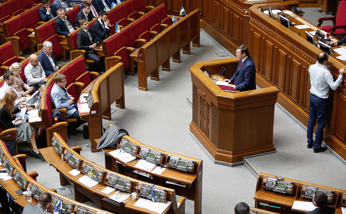Верховная Рада отказалась поддержать разрыв дипотношений с Россией.