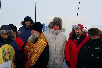 По словам Рогозина, сейчас акценты расставлены таким образом, чтобы «прийти в Арктику навсегда и сделать ее своей».