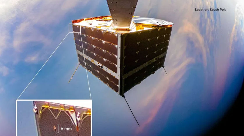 Accident în spațiu: Un satelit a supraviețuit unei coliziuni pe orbită cu un obiect necunoscut.