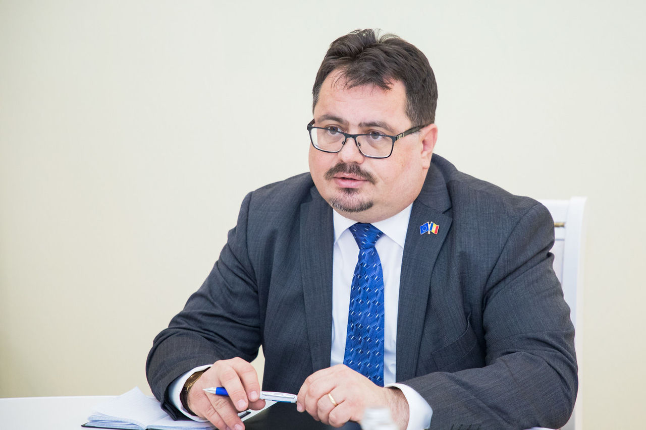 Глава делегации ЕС в Молдове Петер Михалко. 
