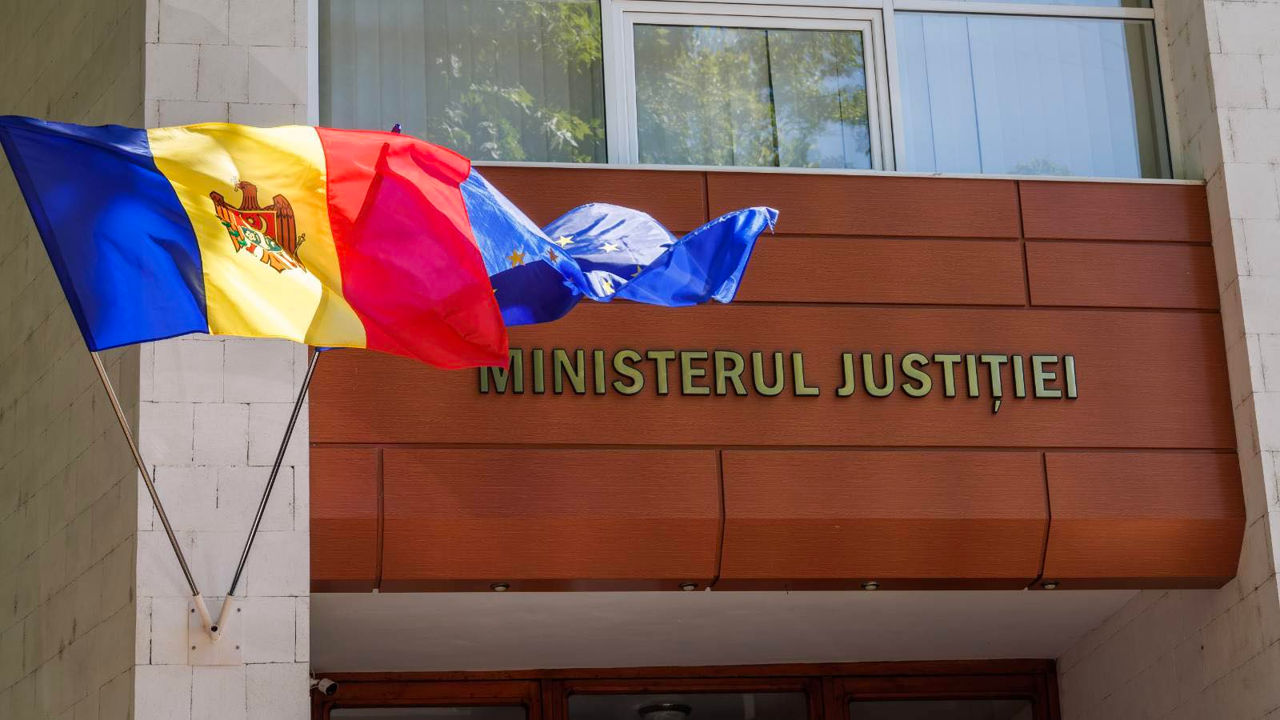 Ministerul Justiției investește aproape trei milioane de lei în blocuri sanitare.