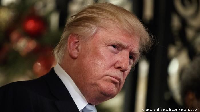 Трамп раскритиковал паспорта с гендером "Х".