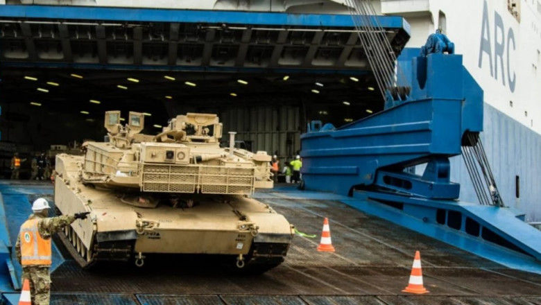 США отправляют военную технику в Румынию и Болгарию.