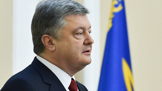 Порошенко прокомментировал ситуацию вокруг телеканала NewsOne.