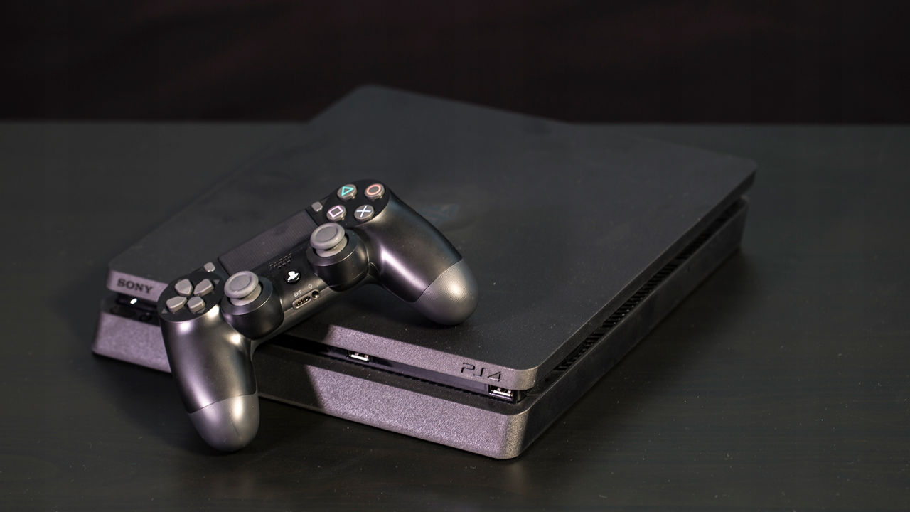 Sony прекратила поставки Playstation 4 в Японии.