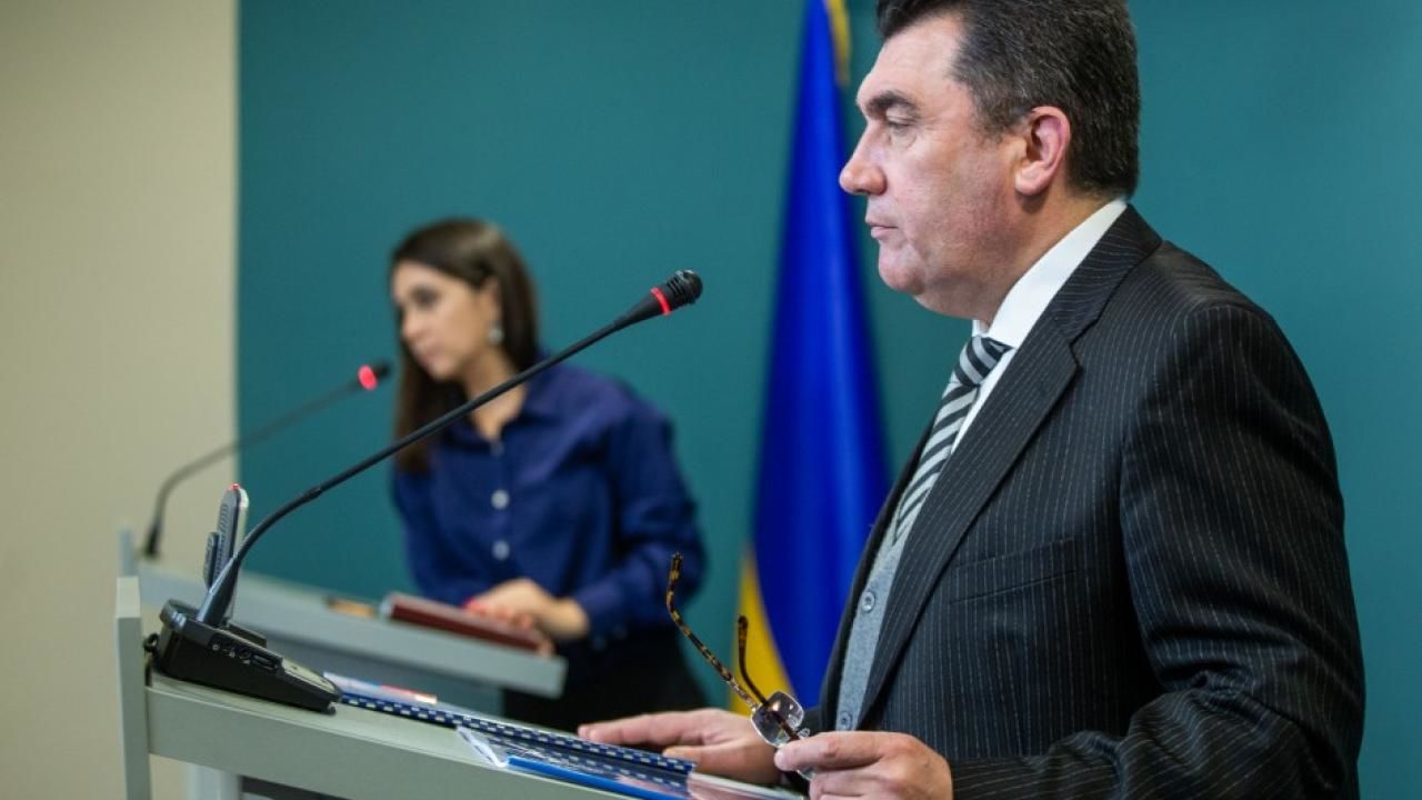 Секретарь СНБО Украины: Я напрягаюсь, когда слушаю русский язык.