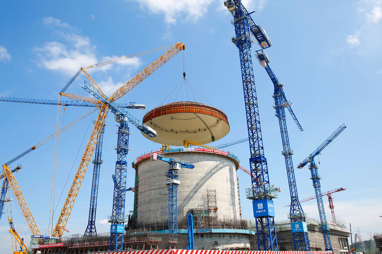 Власти Великобритании одобрили проект строительства новой АЭС Sizewell C в Англии.