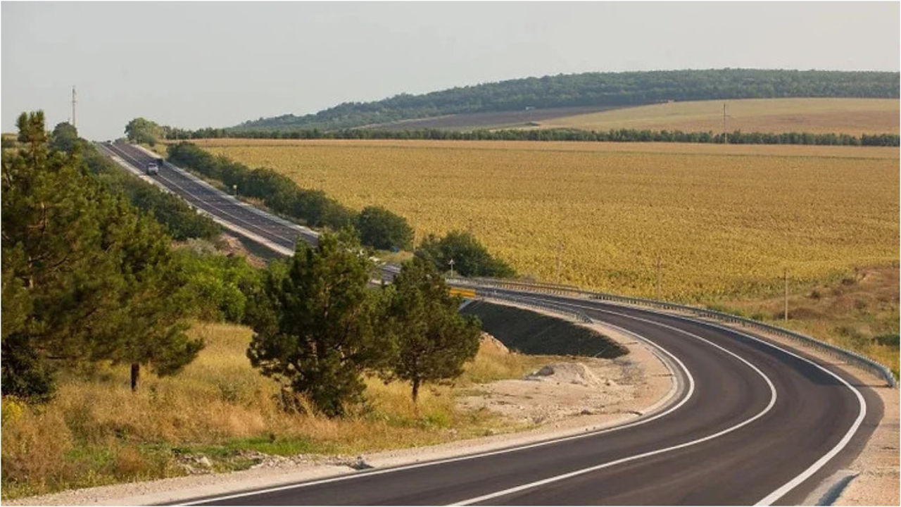Proprietarii terenurilor situate de-a lungul drumurilor vor fi obligați să mute sau să demoleze căile de acces.