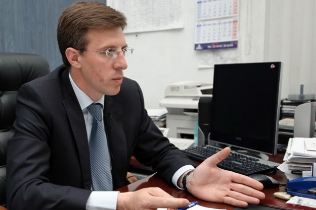 По словам Дорина Киртоакэ, "есть записи, где он свободно берет деньги и бросает всяческие комментарии в адрес работников".
