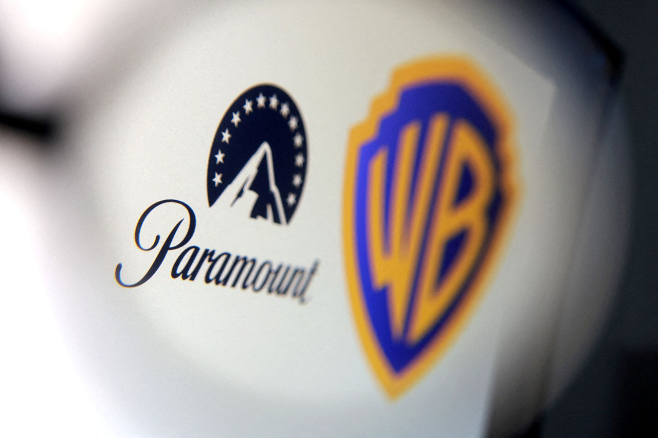 Warner Bros ar putea relua negocierile privind vânzarea companiei către Paramount.