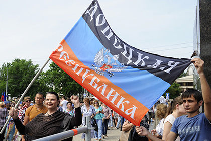 Центральный республиканский банк (ЦРБ) самопровозглашенной Донецкой народной республики (ДНР) подготовил для выдачи 300 тысяч пластиковых карт.