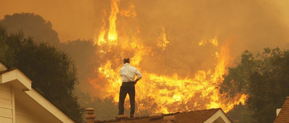 Septembrie este de obicei luna cu cele mai frecvente incendii în California, întrucât este perioada din an când temperaturile sunt acolo cele mai ridicate.