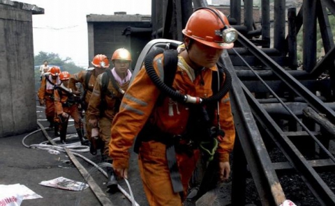 China este cel mai mare producător de cărbune pe plan global şi această sursă asigură două treimi din necesarul energetic al ţării.