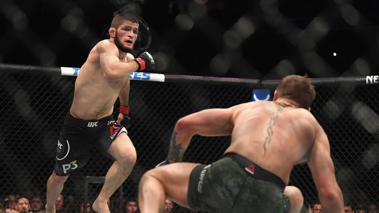 Нурмагомедов опустился на третье место в рейтинге бойцов UFC.
