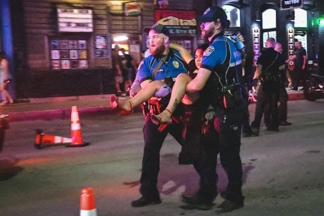 В американском Остине произошла стрельба: Пострадали 12 человек.