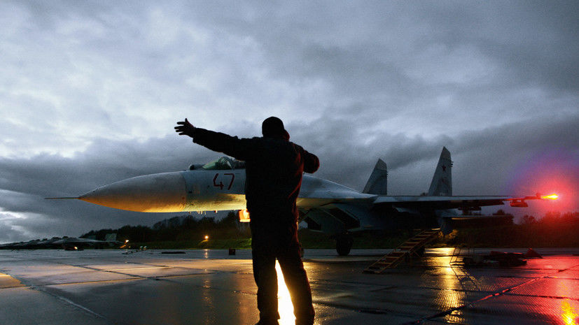 Истребители Су-27 были подняты в Крыму после приближения самолётов-разведчиков США.
