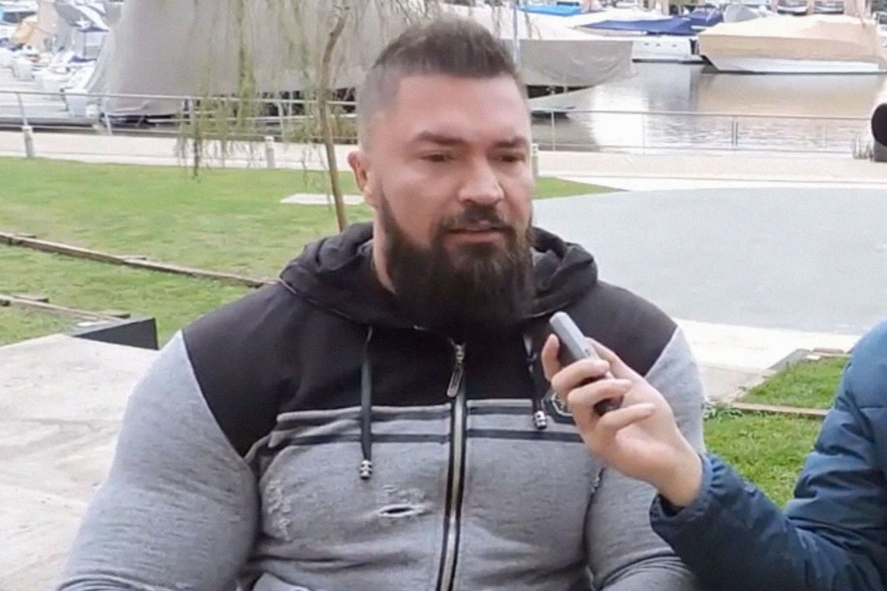 Экс-боец UFC обвиняется в убийстве подростка.