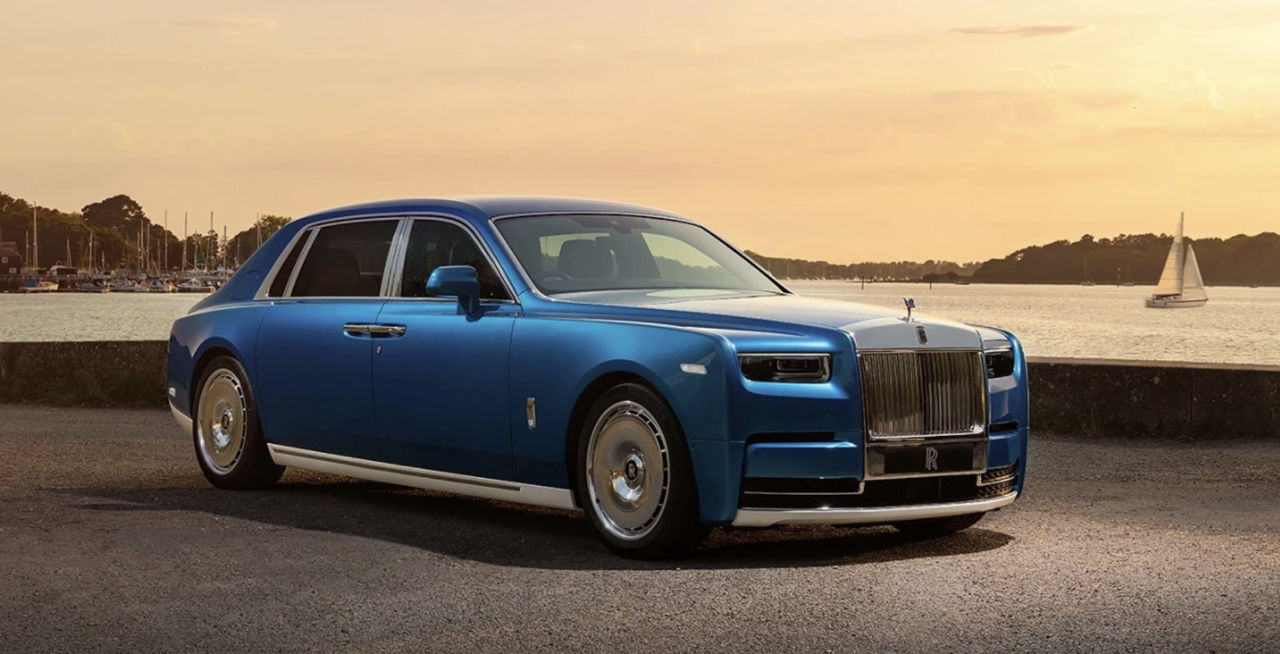 Rolls-Royce представил эксклюзивную версию Phantom в морском стиле.