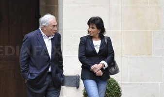 Dominique Strauss-Kahn şi Anne Sinclair (Imagine: Mediafax Foto/AFP)