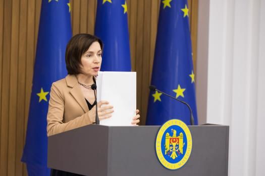 Майя Санду сложила полномочия депутата.