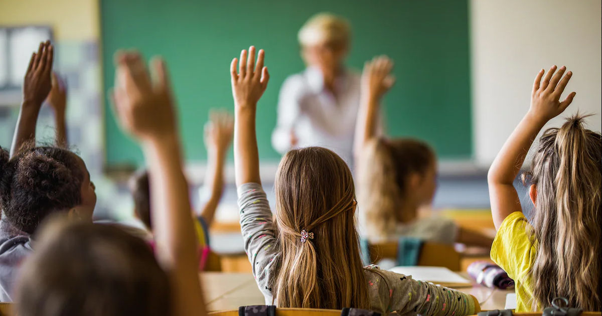 Profesoara unui liceu din Capitală: Dacă PAS nu câștigă, a doua zi Rusia va fi aici.